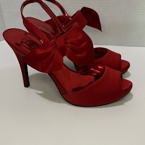 Moda Spana Red Heels Size 8.5